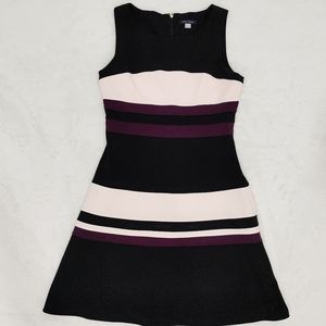 Tommy Hilfiger | Women's black, maroon, and light pink dress flare dress size 8